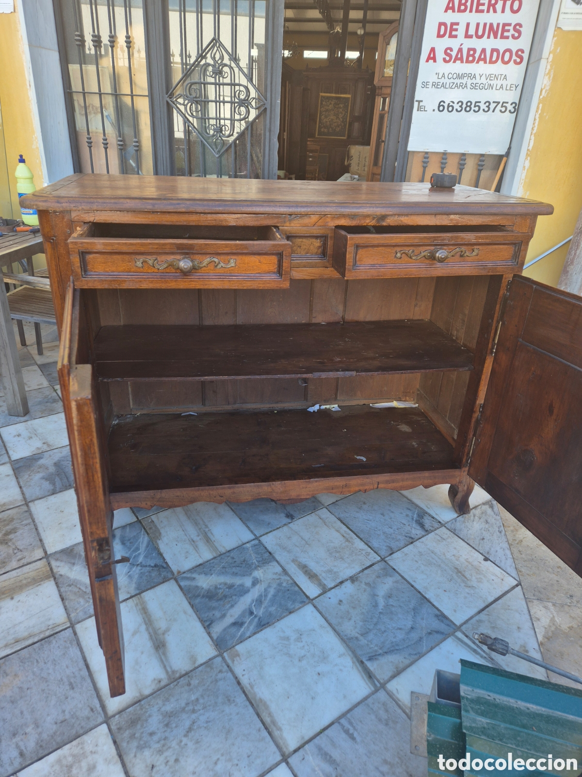 Antig&uuml;edades: Aparador del 18 en roble - Foto 5