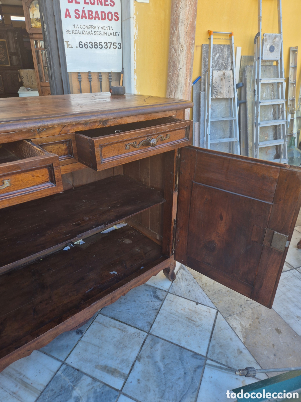 Antig&uuml;edades: Aparador del 18 en roble - Foto 6