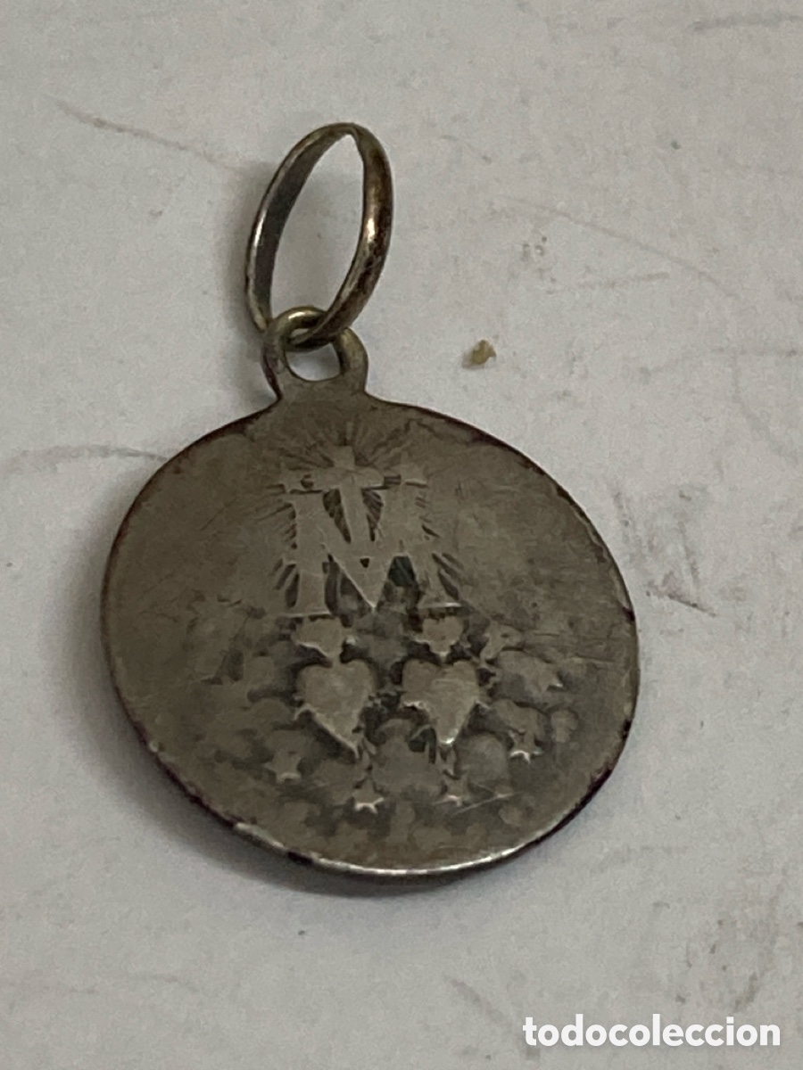 Antig&uuml;edades: Medalla de plata religiosa C412 - Foto 2