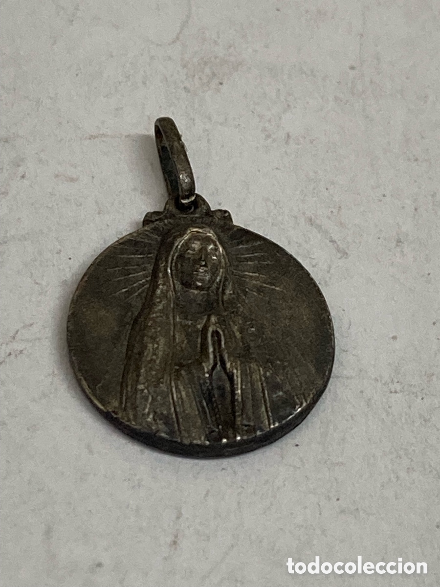 Antig&uuml;edades: Medalla de plata religiosa C412 - Foto 2