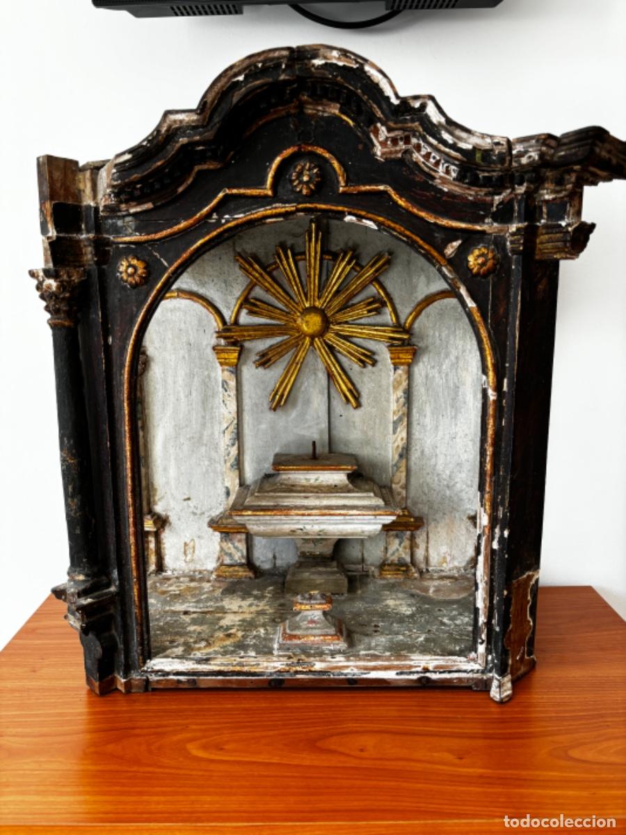 Antig&uuml;edades: Capilla Escaparate siglo XVIII - Foto 1