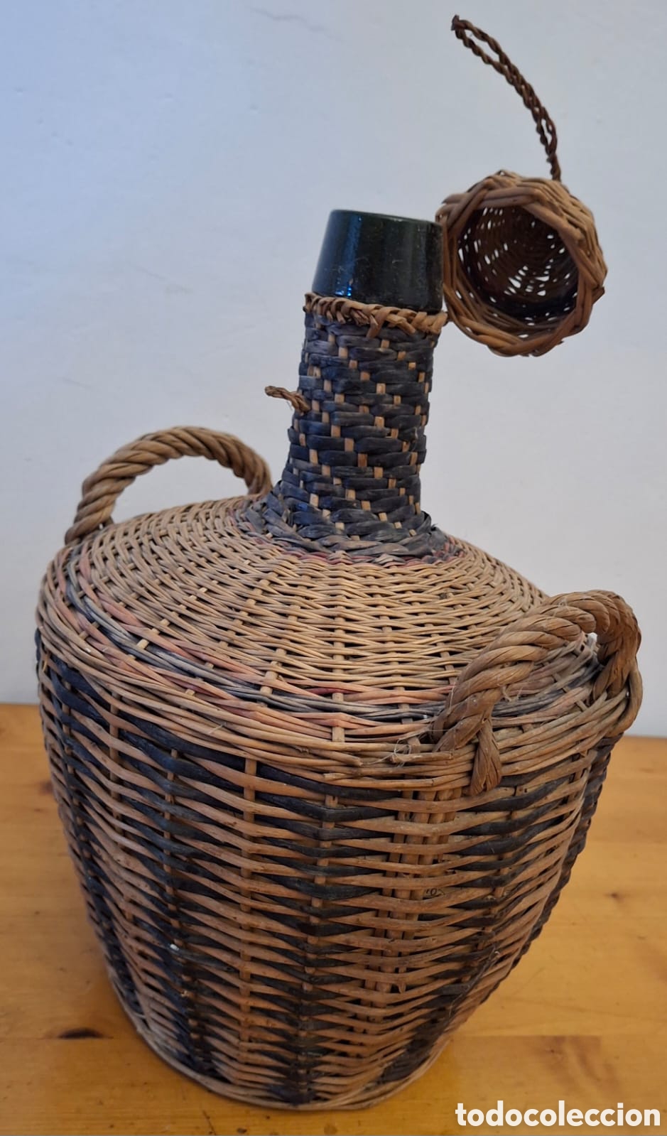 Antig&uuml;edades: Garrafa de Cristal Mimbre - Foto 3