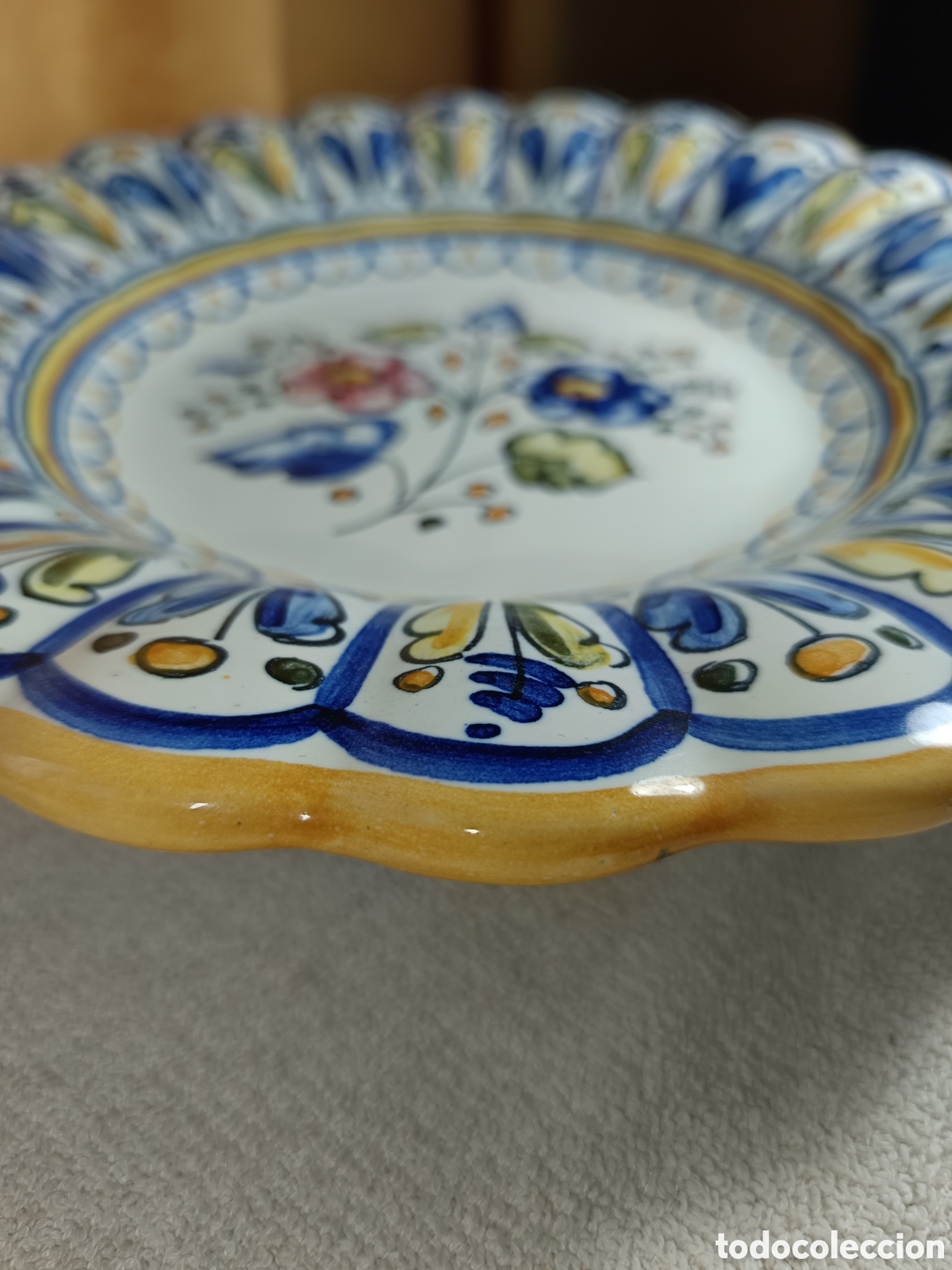 Antig&uuml;edades: plato de cer&aacute;mica talaverana - Foto 4