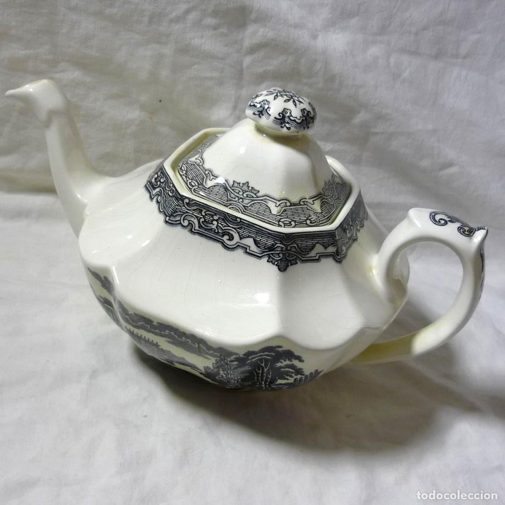 Antig&uuml;edades: Tetera de porcelana de La Cartuja - Foto 1