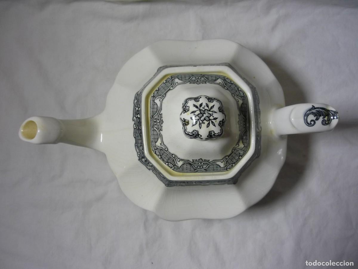 Antig&uuml;edades: Tetera de porcelana de La Cartuja - Foto 3