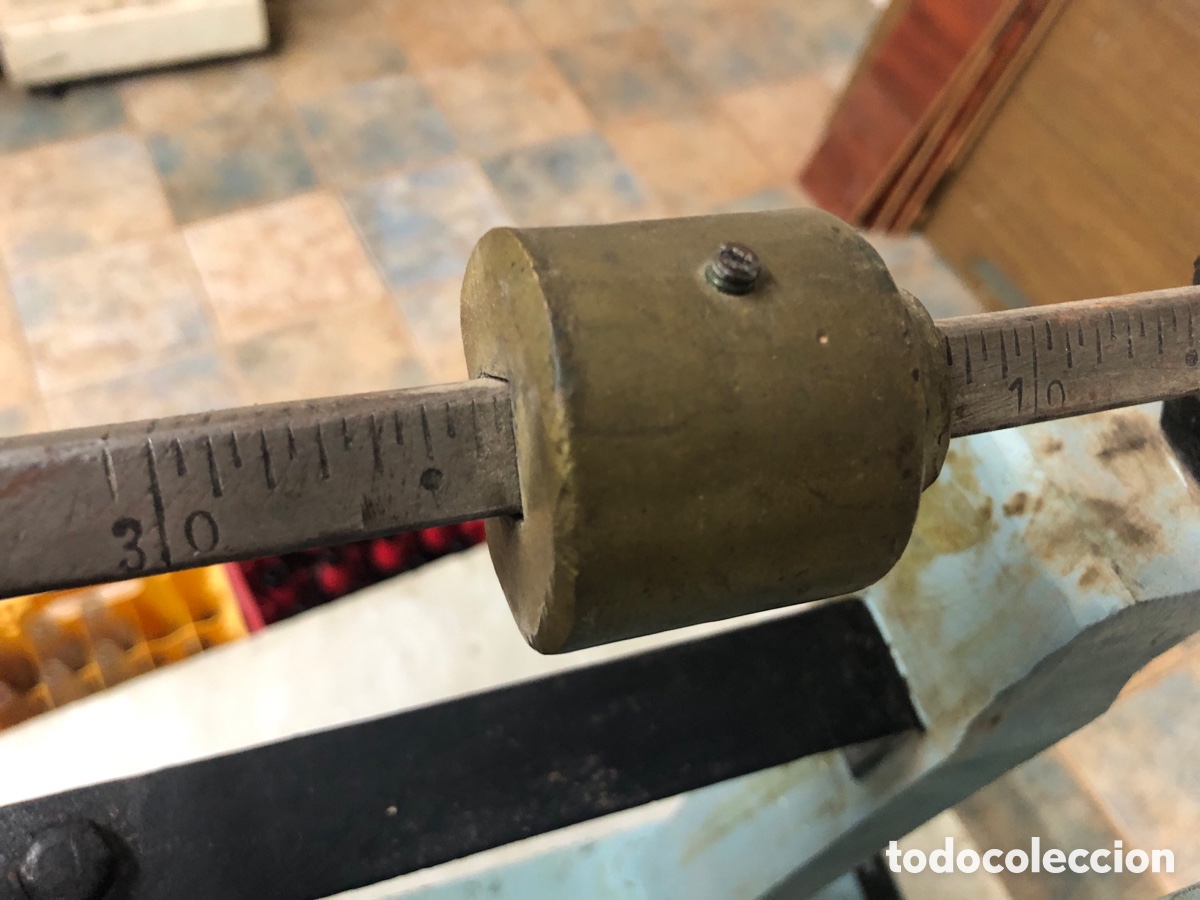 Antig&uuml;edades: Bascula antigua de madera - Foto 7