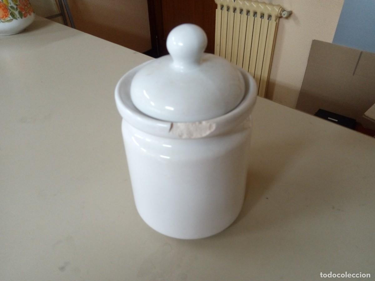 Antig&uuml;edades: Recipiente de Cocina con relieve - Foto 2