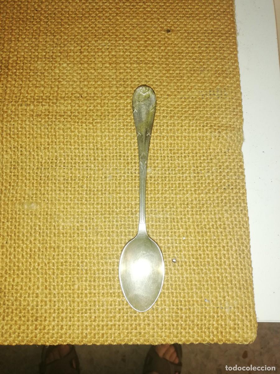 Antig&uuml;edades: Cucharilla meneses plata antigua - Foto 1