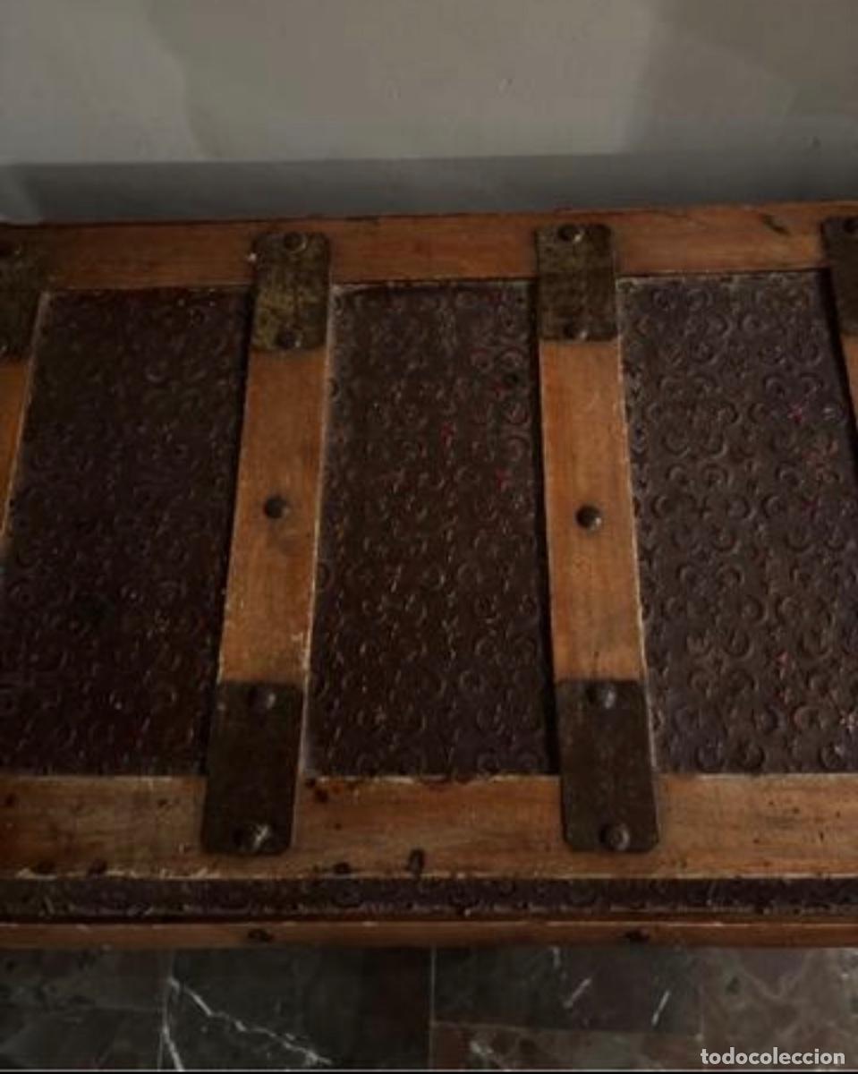 Antig&uuml;edades: Antiguo Ba&uacute;l de madera y chapa - Foto 2
