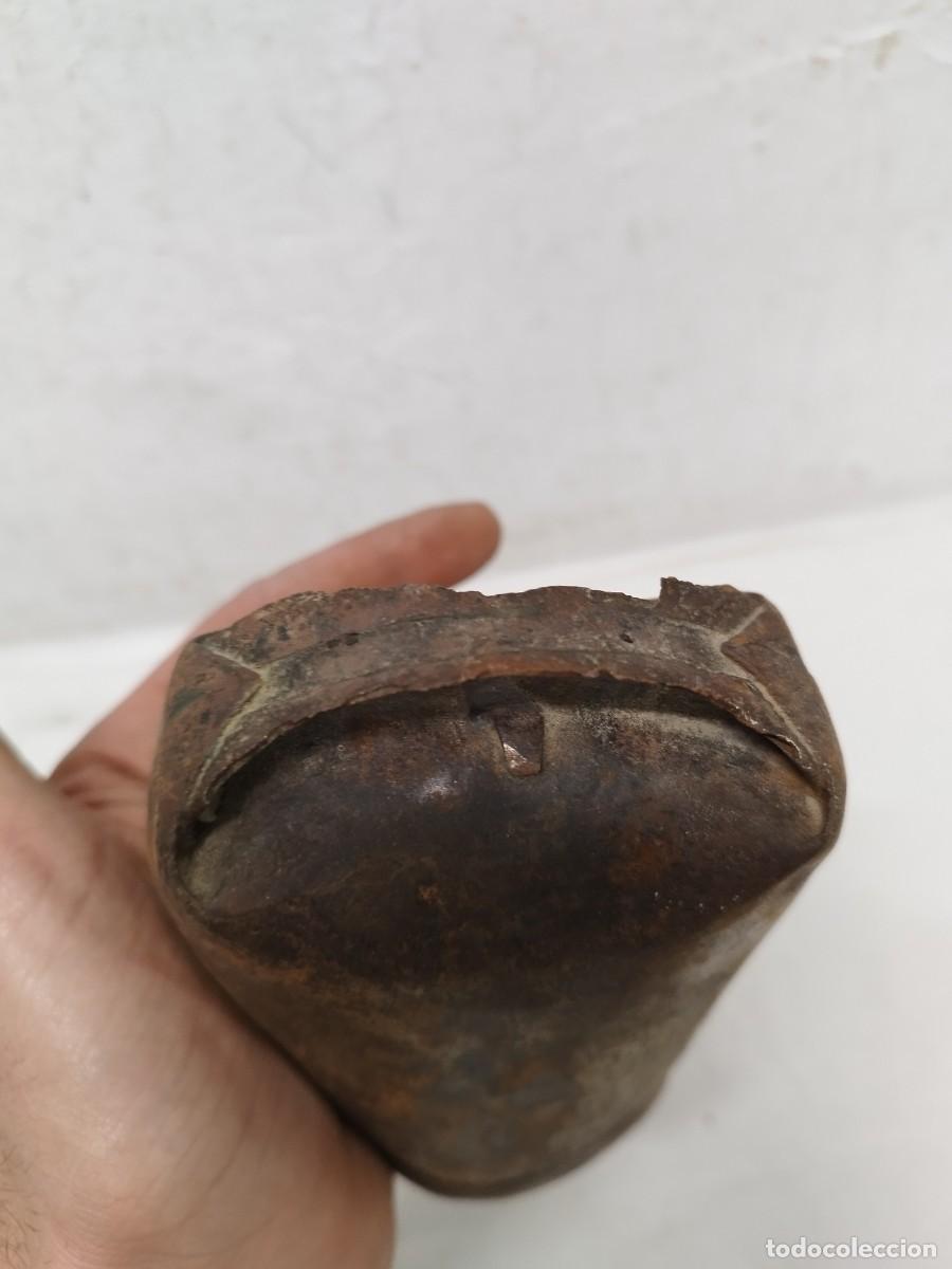 Antig&uuml;edades: Antiguo cencerro de metal. - Foto 8