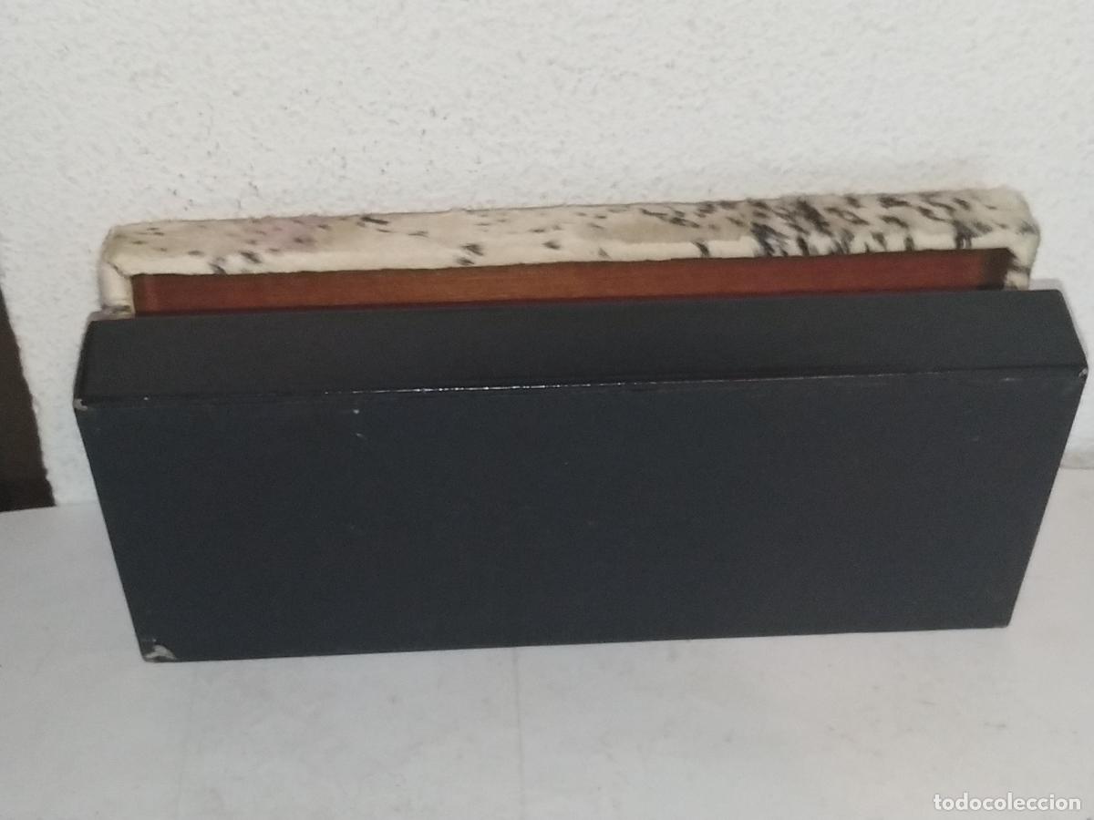 Antig&uuml;edades: Caja estuche, piel de vaca con su pelo - Foto 4