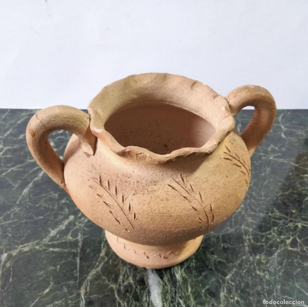 Antig&uuml;edades: Peque&ntilde;a olla de barro. - Foto 1