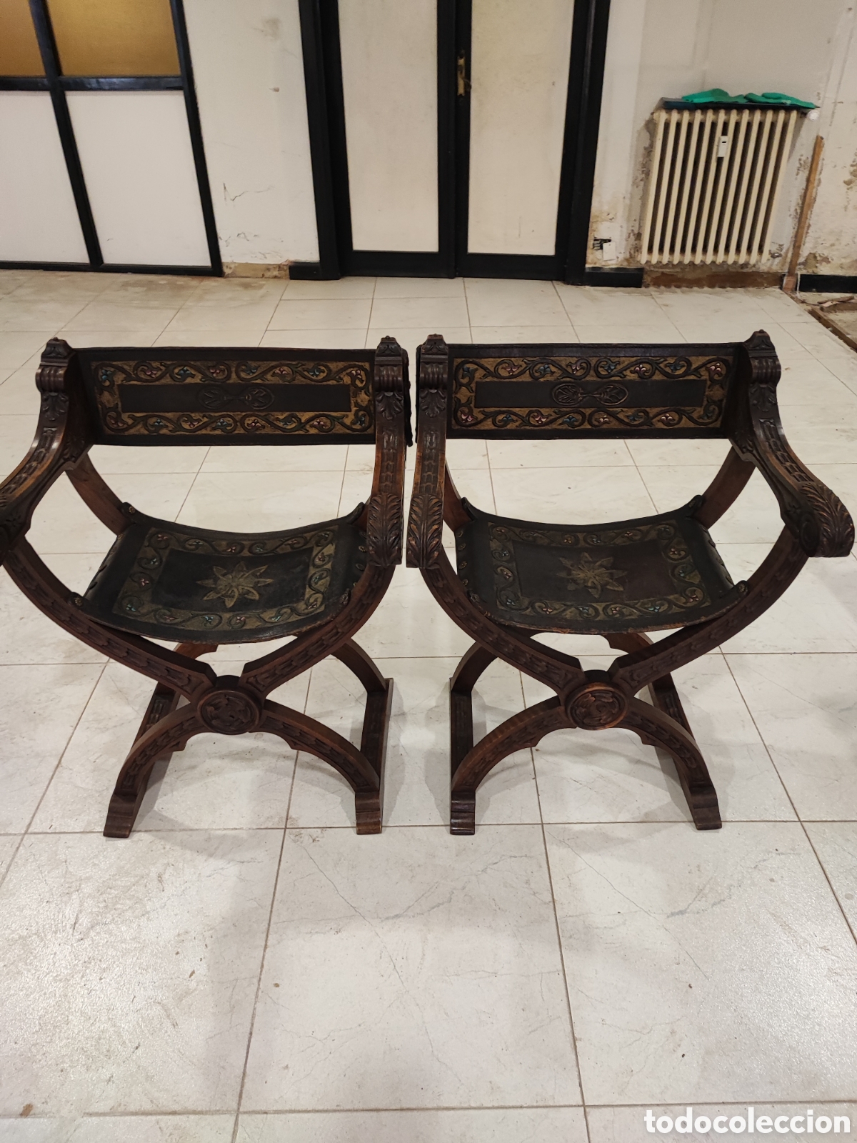 Antig&uuml;edades: Sillas jamugas antiguas - Foto 1