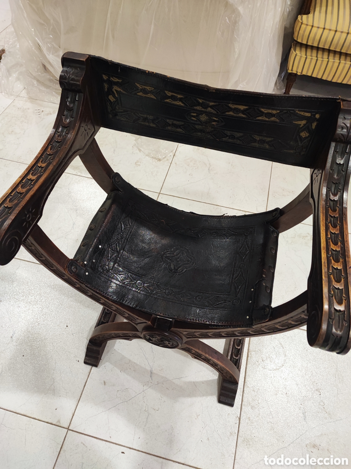 Antig&uuml;edades: Silla jamuga antigua - Foto 1