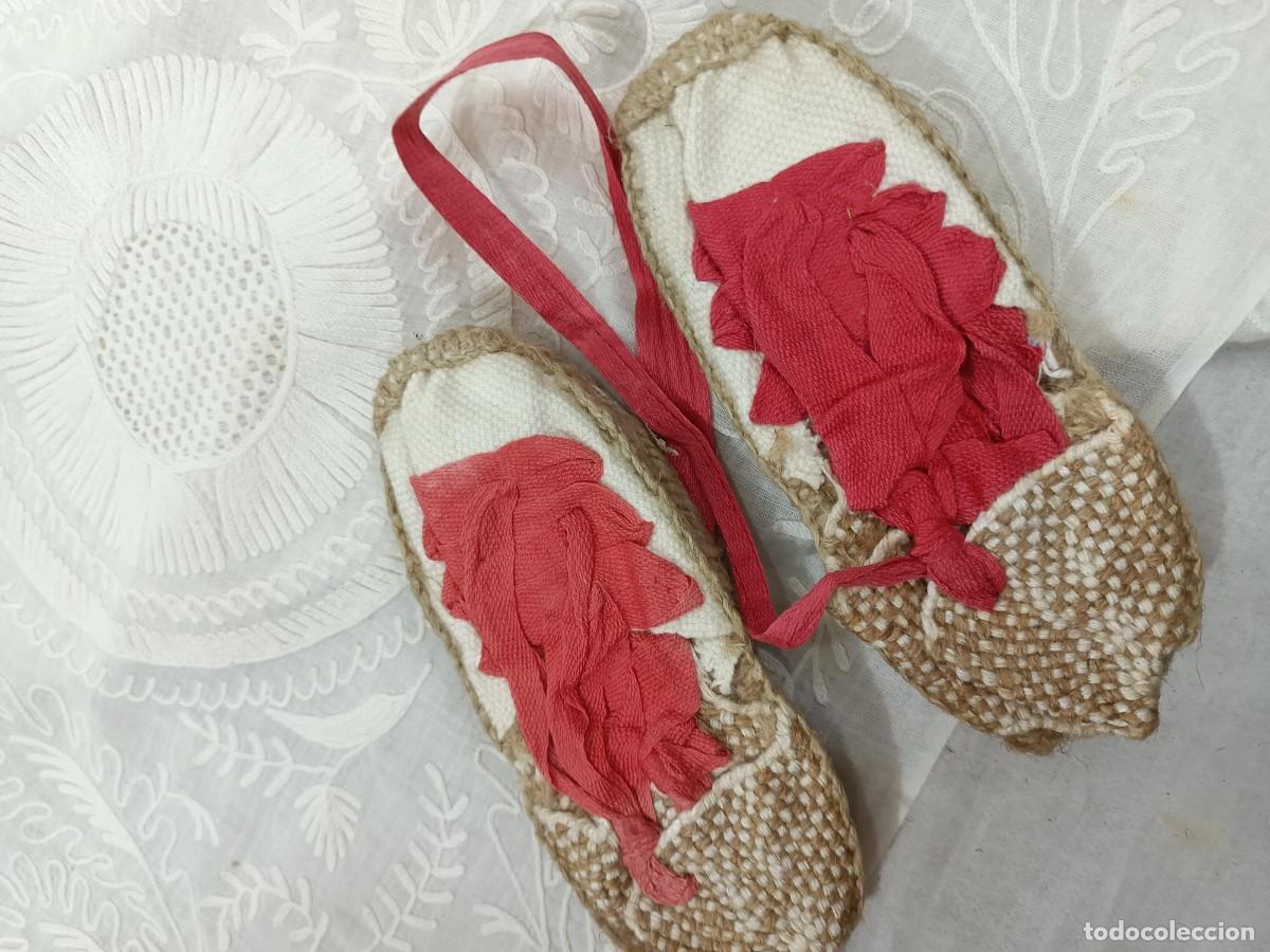 Antig&uuml;edades: Alpargatas antiguas, 13 cm - Foto 4