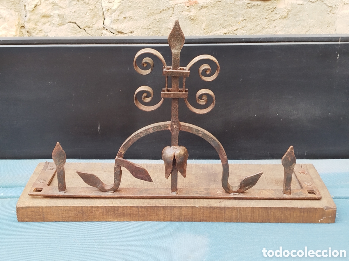 Antig&uuml;edades: Copete de reja S XVIII - Foto 1