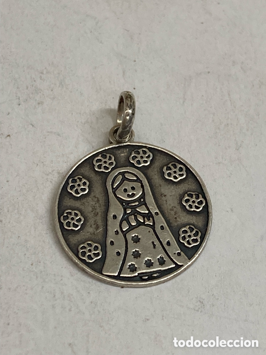 Antig&uuml;edades: Medalla de plata religiosa C414 - Foto 1