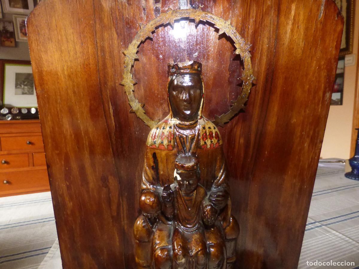 Antig&uuml;edades: Virgen de Montserrat,montada sobre madera. - Foto 2