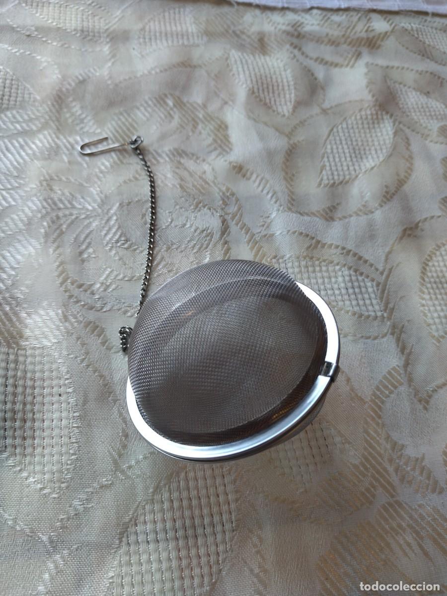 Antig&uuml;edades: Antiguo colador de t&eacute; en forma de bola. - Foto 3