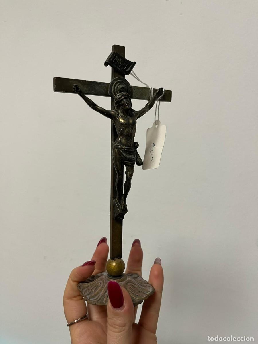 Antig&uuml;edades: Jes&uacute;s en la Cruz metal - Foto 1