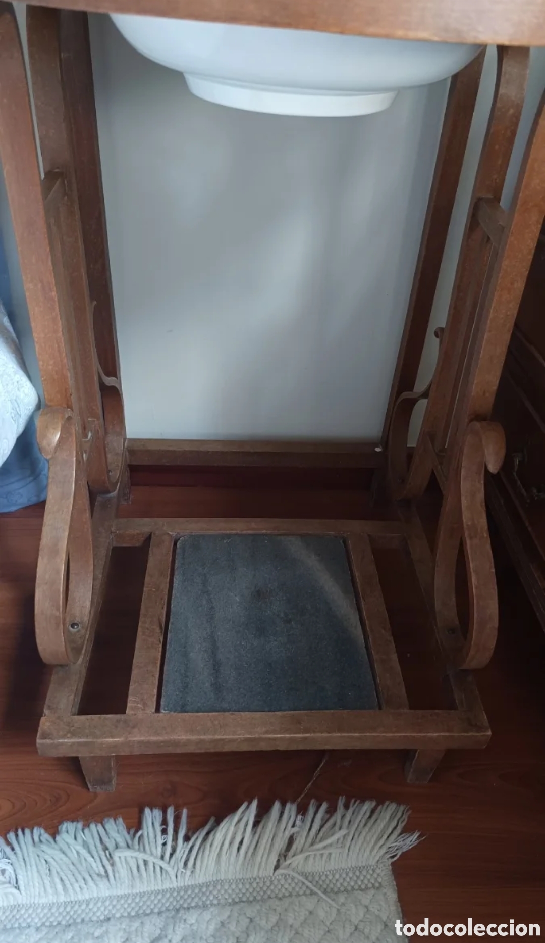Antig&uuml;edades: Mueble lavabo antiguo de madera - Foto 4