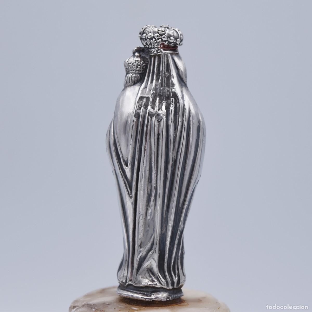 Antig&uuml;edades: Virgen de plata sobre base de m&aacute;rmol - Foto 6