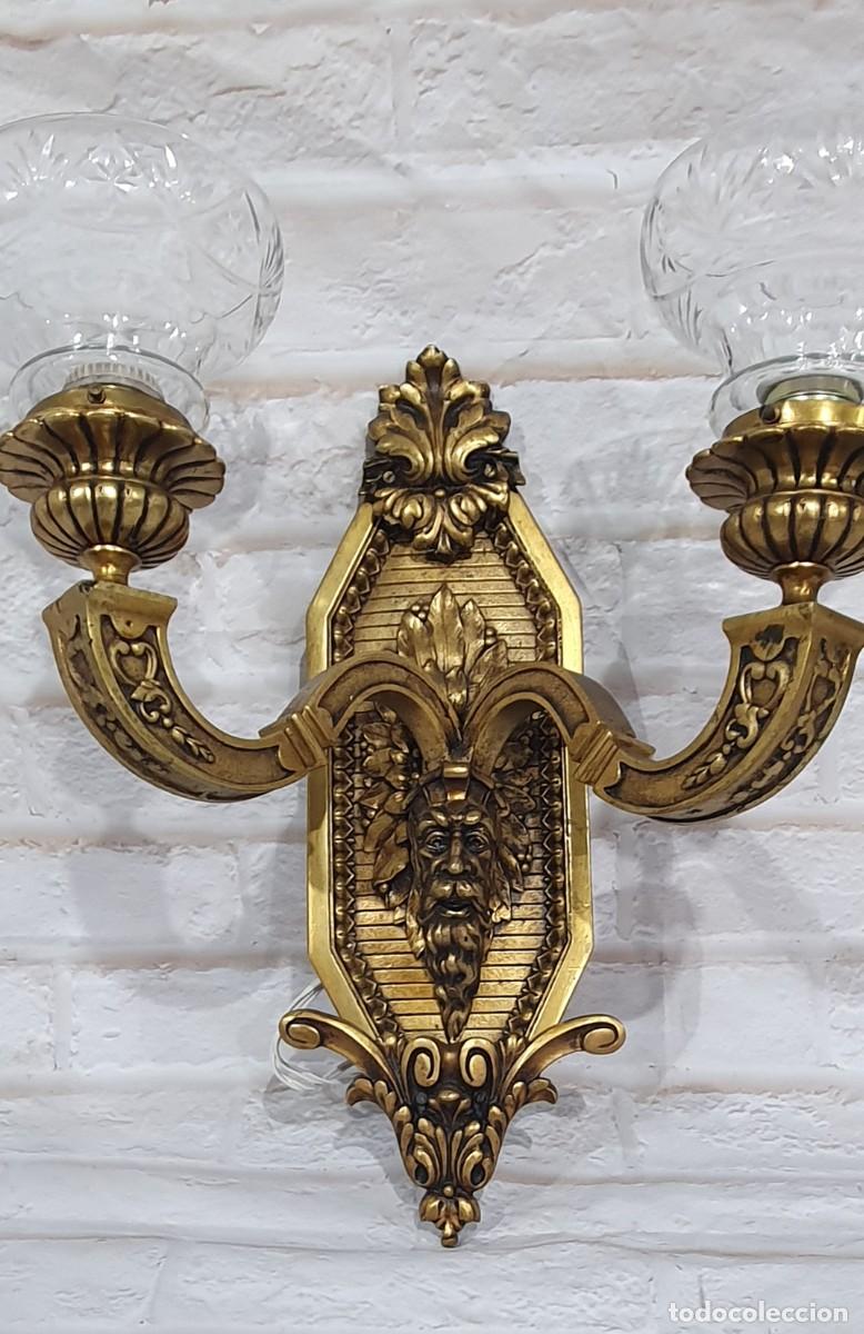 Antig&uuml;edades: Pareja de apliques de pared en bronce macizo - Foto 4