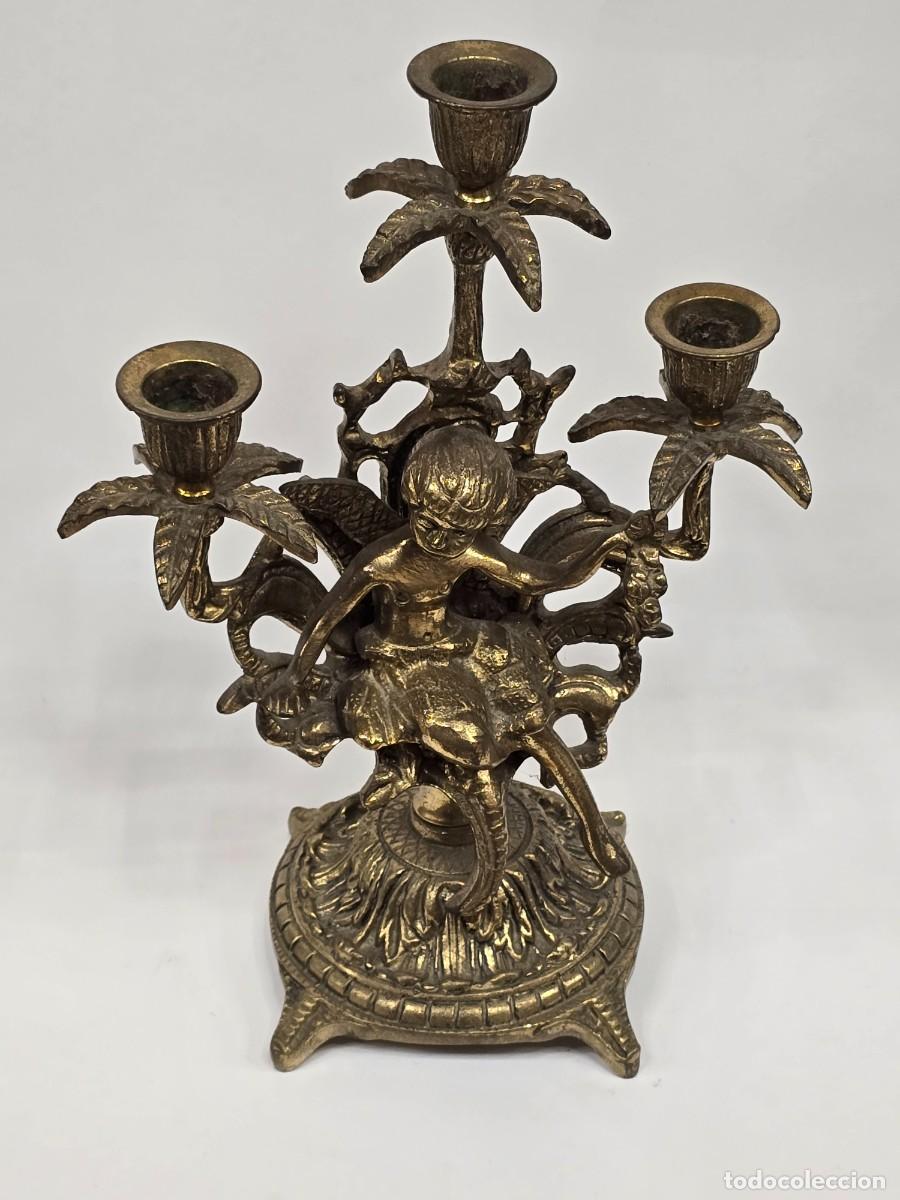 Antig&uuml;edades: Candelabro de bronce antiguo - Foto 2