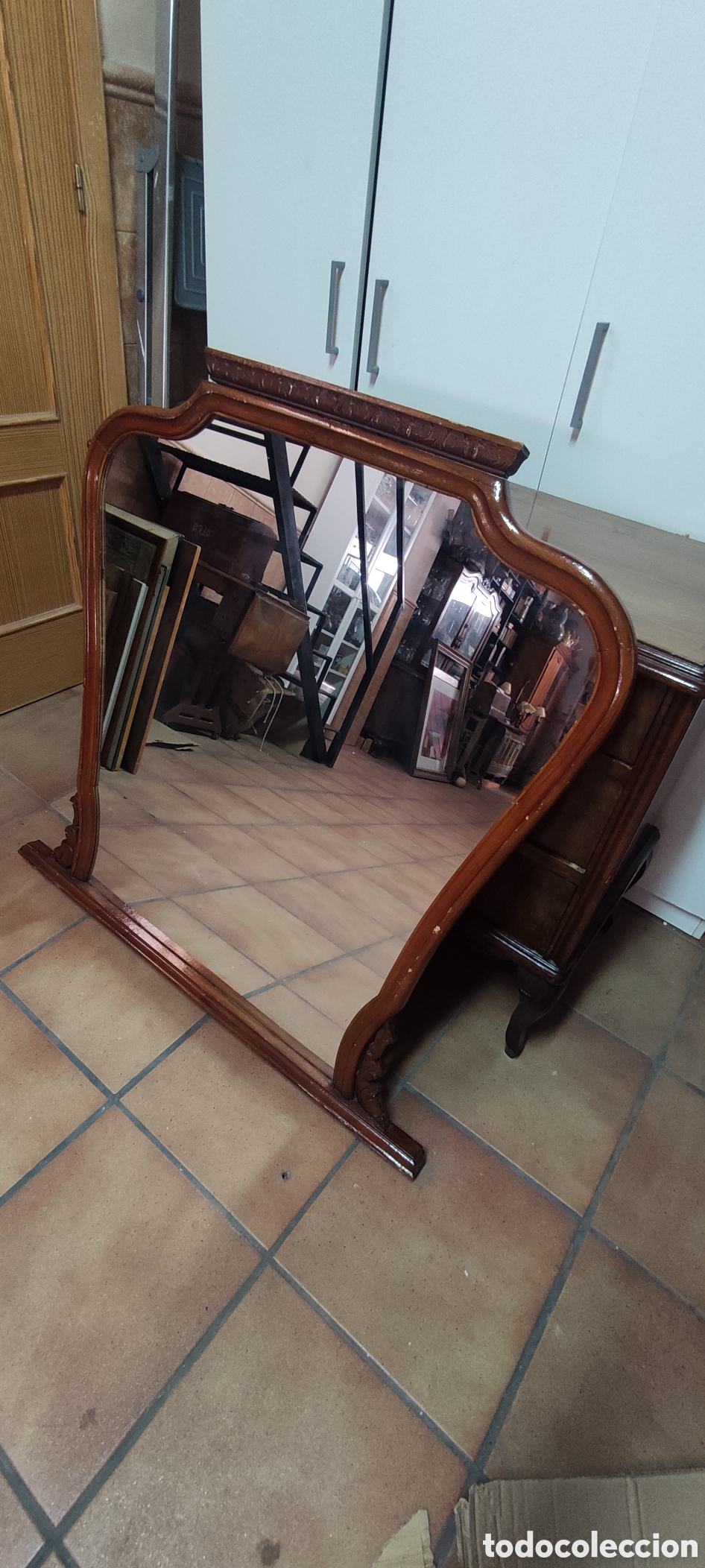 Antig&uuml;edades: Antigua comoda con espejo - Foto 8