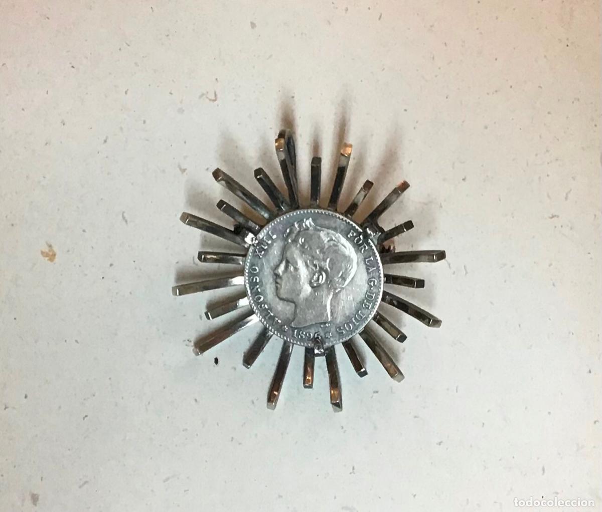 Antig&uuml;edades: COLGANTE-BROCHE CON MONEDA, PLATA - Foto 1