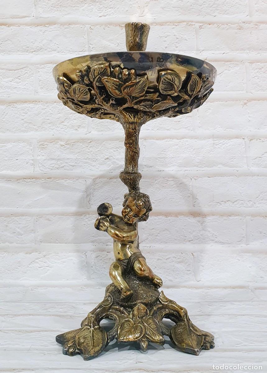 Antig&uuml;edades: Centro de mesa en bronce con marca y numerada - Foto 1