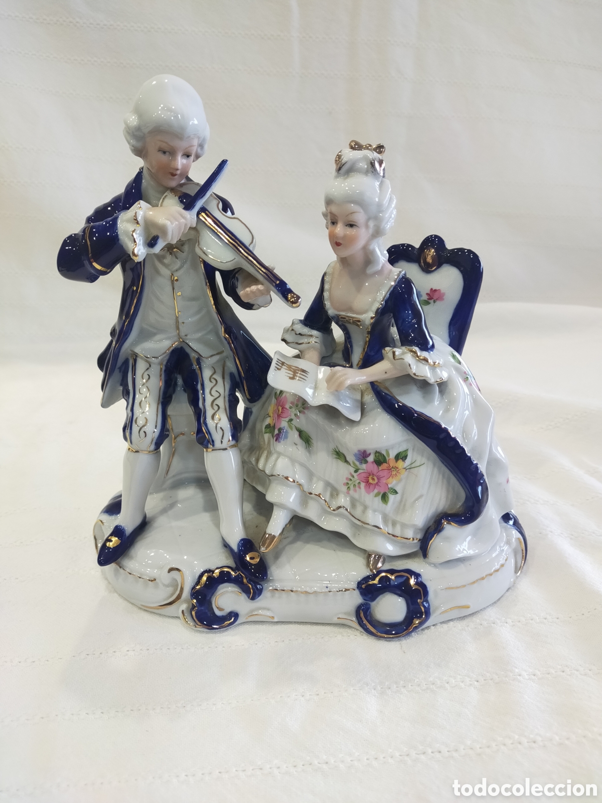 Antiquit&eacute;s: Figura de porcelana vintage