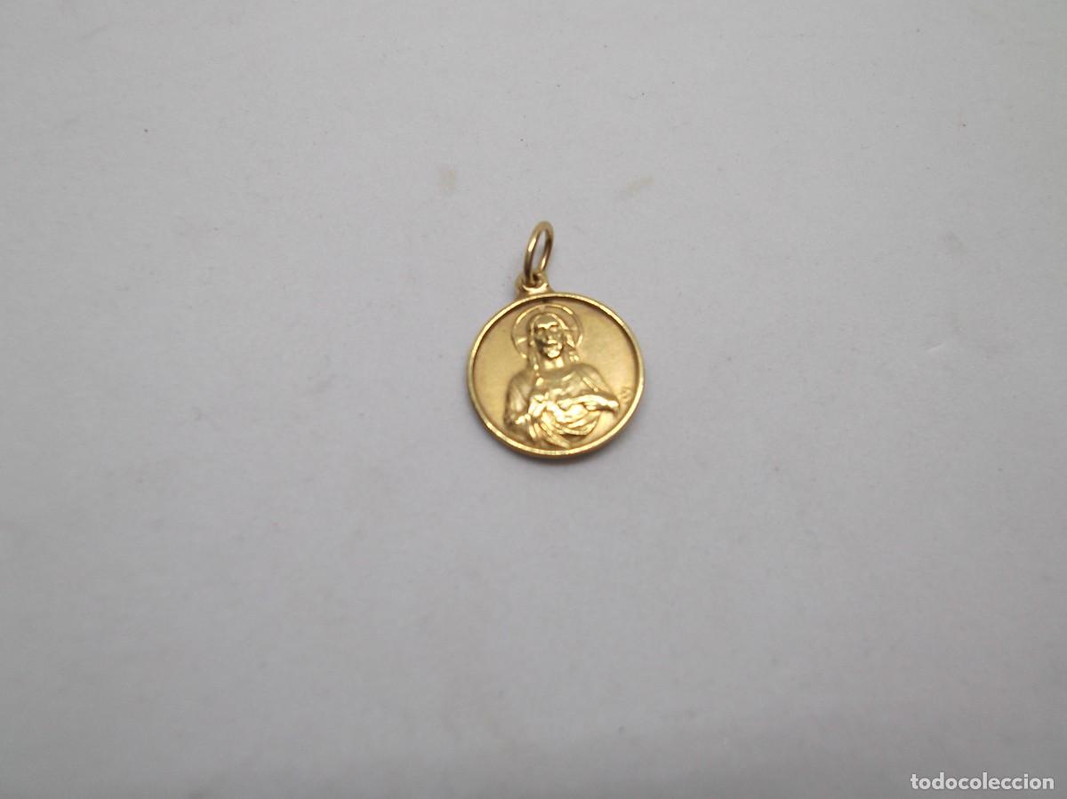 Antig&uuml;edades: Medalla escapulario peque&ntilde;a de oro de 18k. - Foto 1
