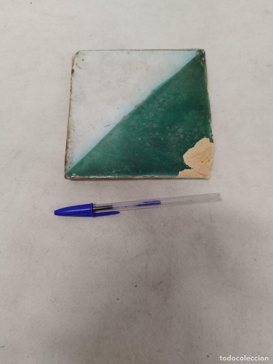 Antig&uuml;edades: Antiguo azulejo, rayola. - Foto 1