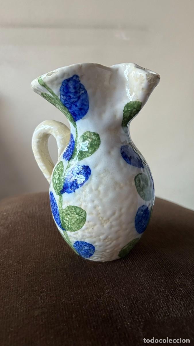 Antig&uuml;edades: Cinco jarras cer&aacute;mica Talavera - Foto 5