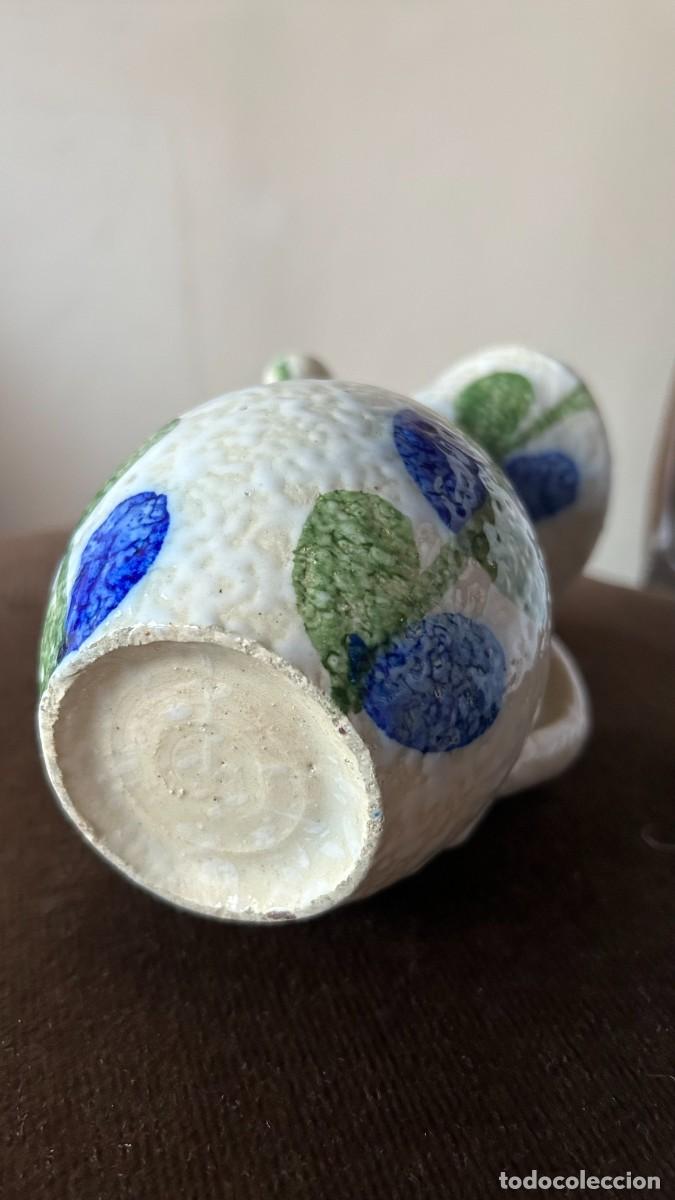 Antig&uuml;edades: Cinco jarras cer&aacute;mica Talavera - Foto 7