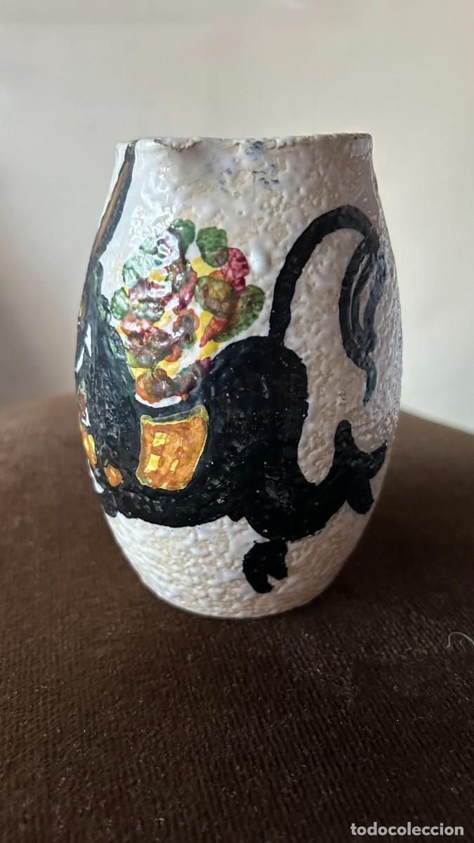 Antig&uuml;edades: Cinco jarras cer&aacute;mica Talavera - Foto 21