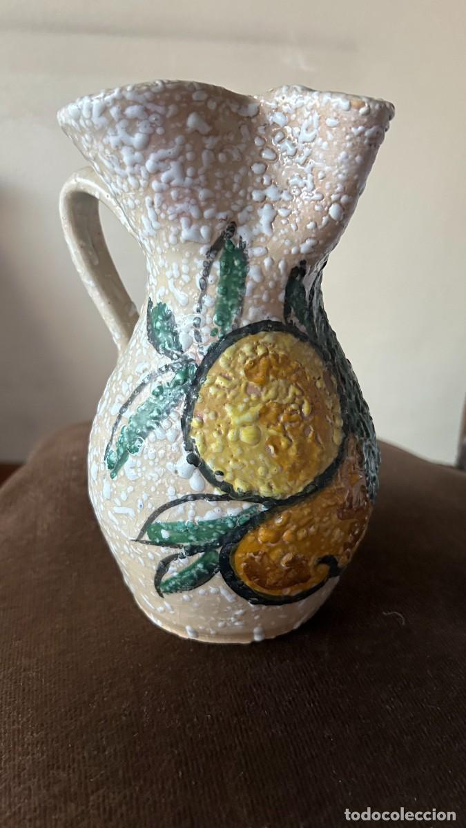Antig&uuml;edades: Cinco jarras cer&aacute;mica Talavera - Foto 28