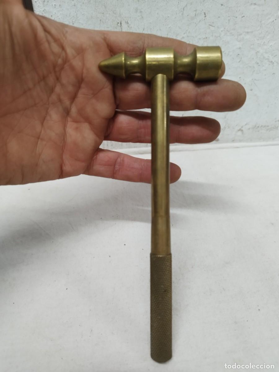Antig&uuml;edades: Antiguo martillo de bronce. - Foto 2