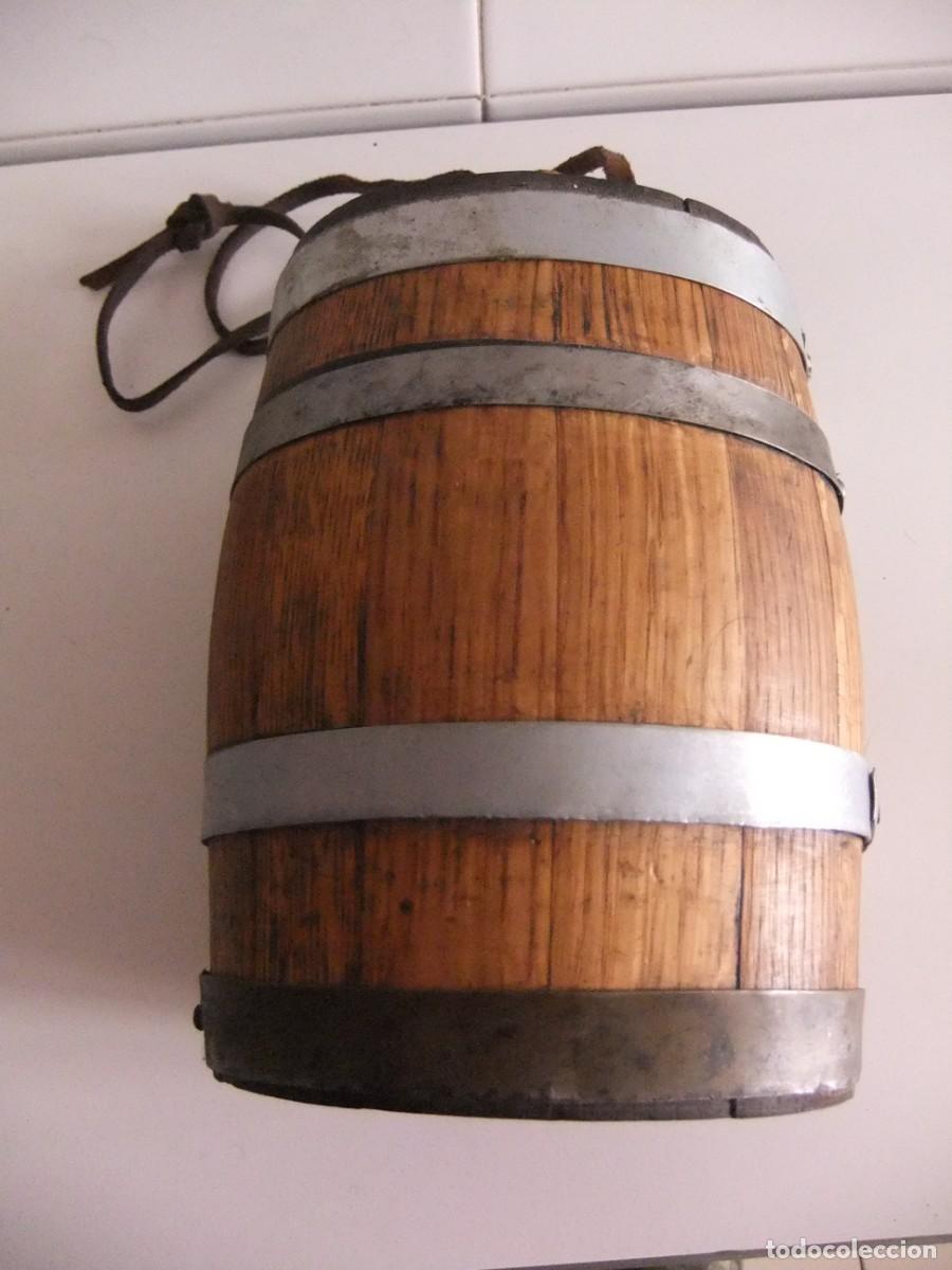 Antig&uuml;edades: peque&ntilde;a barrica de madera - Foto 4