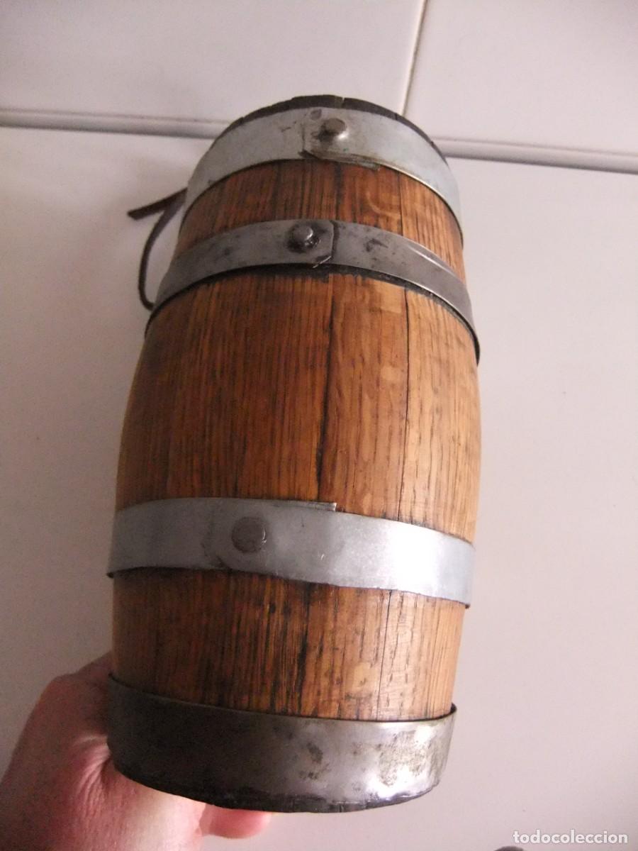 Antig&uuml;edades: peque&ntilde;a barrica de madera - Foto 5
