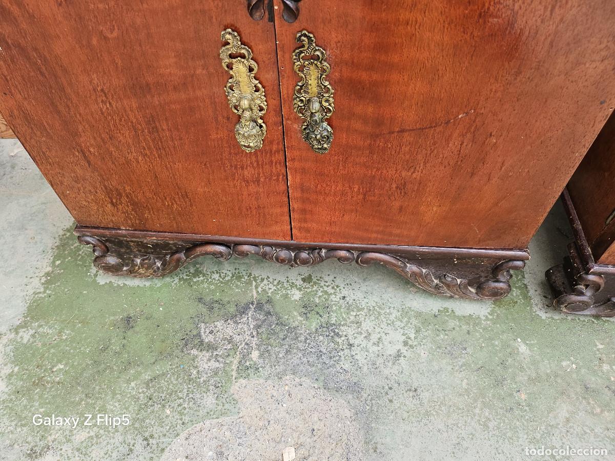 Antig&uuml;edades: mesilla de noche con ceramica - Foto 8