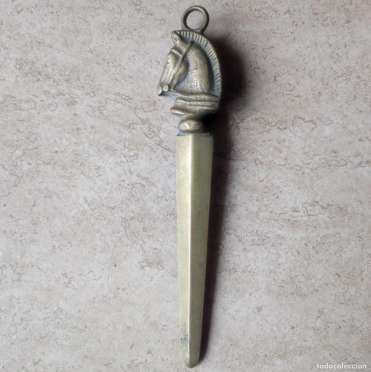 Antig&uuml;edades: Abrecartas de Bronce Cabeza de Caballo - Foto 1