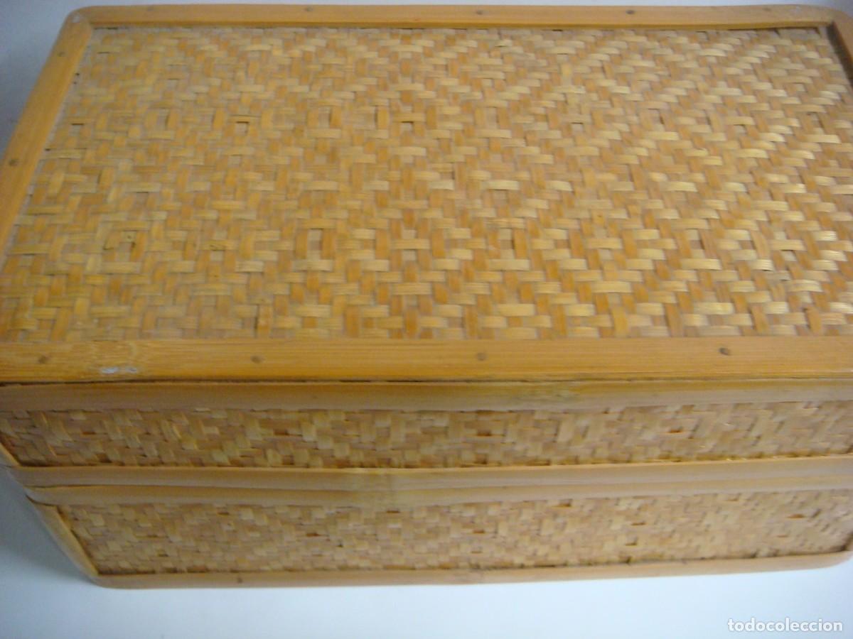 Antig&uuml;edades: CAJITA DE MADERA Y MIMBRE -(&) - Foto 2