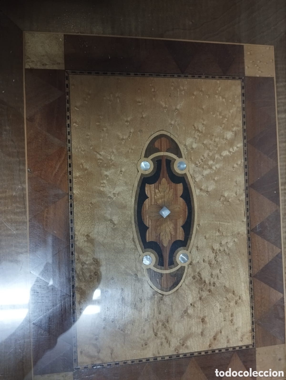 Antig&uuml;edades: Antigua mesa auxiliar - Foto 9