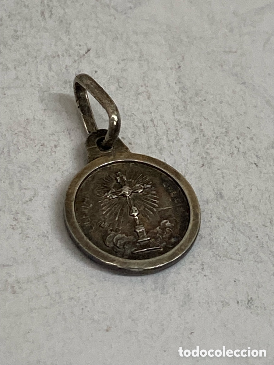 Antig&uuml;edades: Medalla de plata religiosa C418 - Foto 2