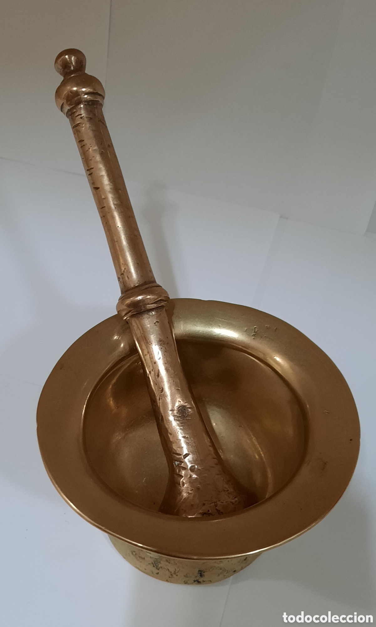 Antig&uuml;edades: Almirez o mortero bronce s.XVIII Conchas y columnas - Foto 6