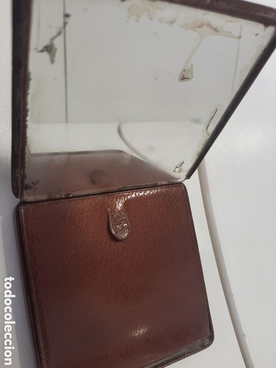 Antig&uuml;edades: Antigua polvera LOEWE de piel con espejo - Foto 5
