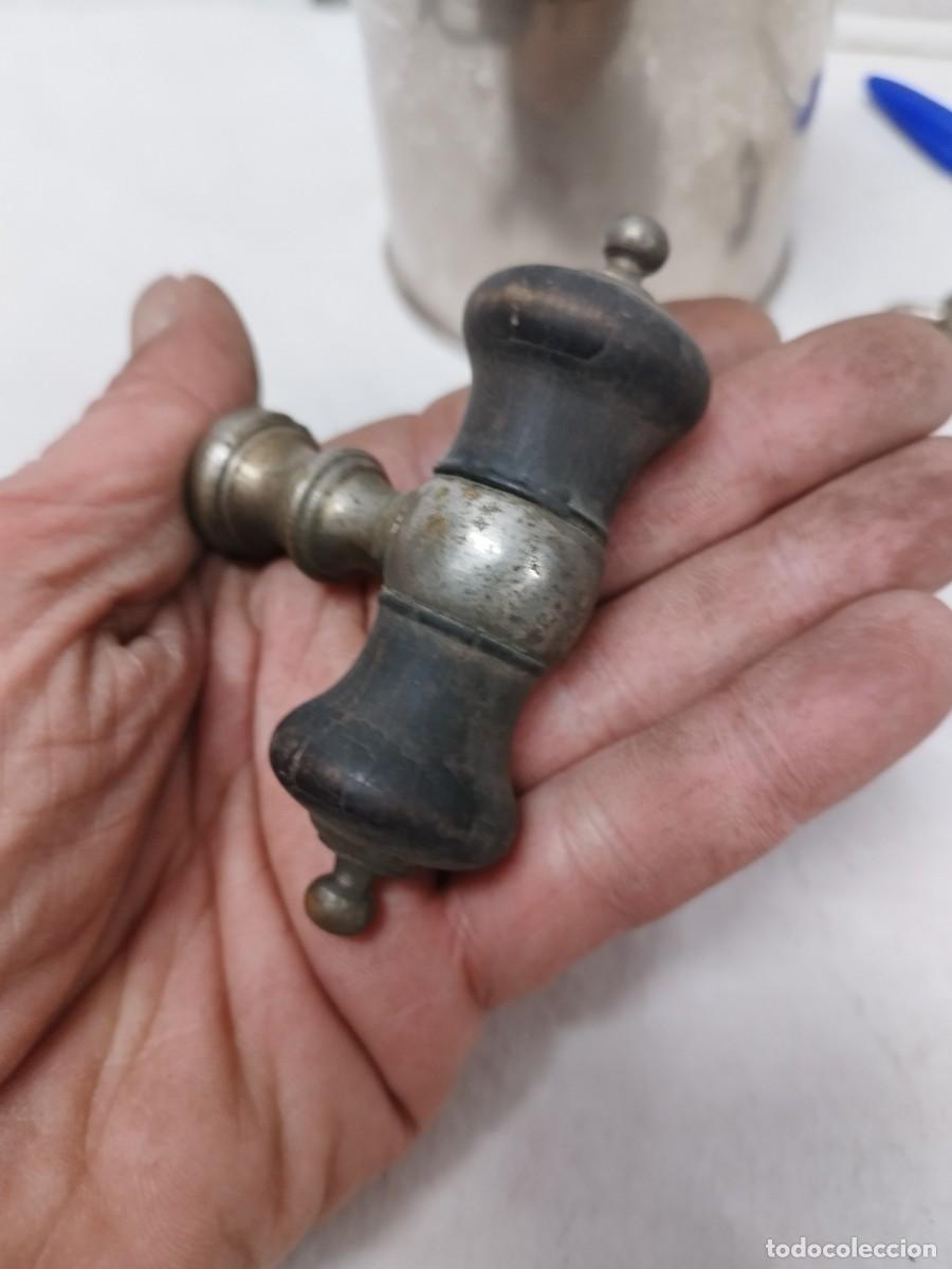 Antig&uuml;edades: Lote de partes varias, de cafeteras antiguas. A identificar. - Foto 11