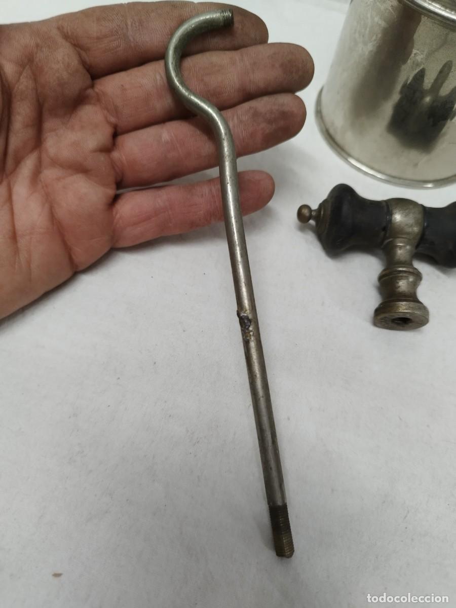 Antig&uuml;edades: Lote de partes varias, de cafeteras antiguas. A identificar. - Foto 15